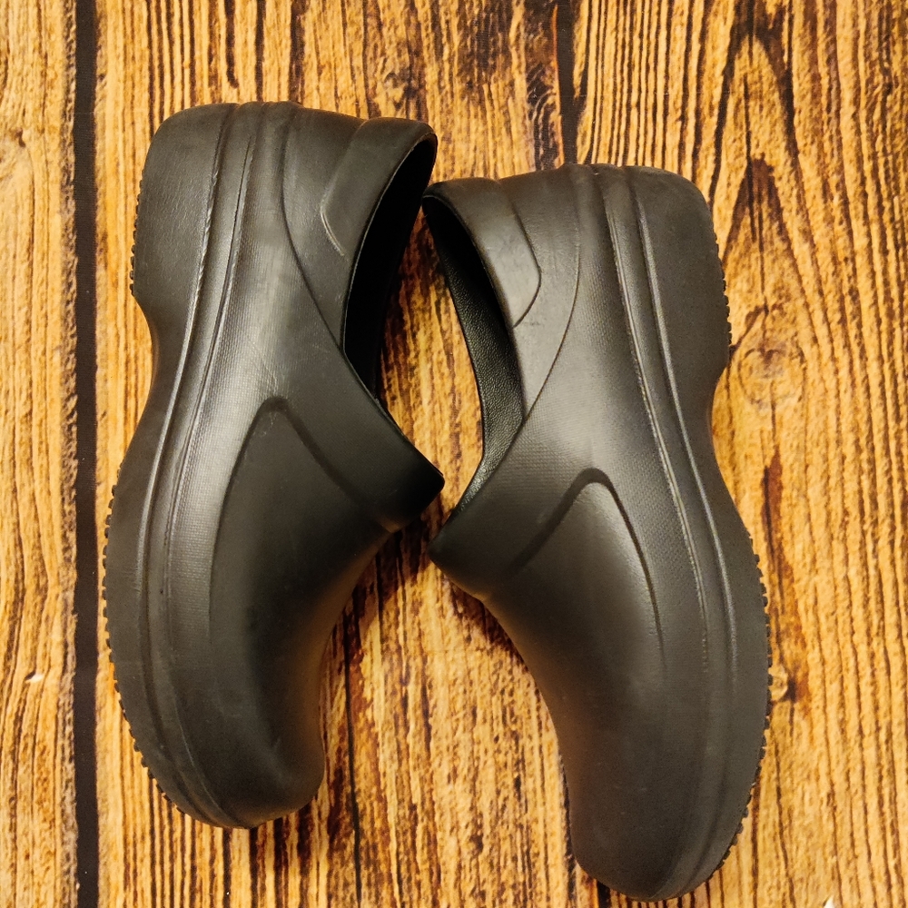 Crocs - Picture 3 of 3